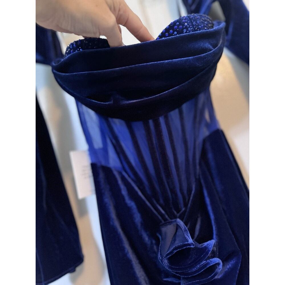 NWT Miss Circle Navy Blue Velvet Corset Long Slit Gown Size Medium - Picture 7 of 16